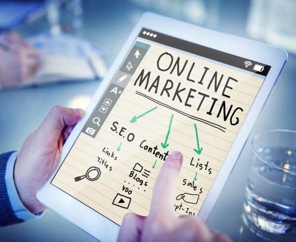 The Difference Between Digital Marketing and Social Media Marketing (and Why You Should Care)